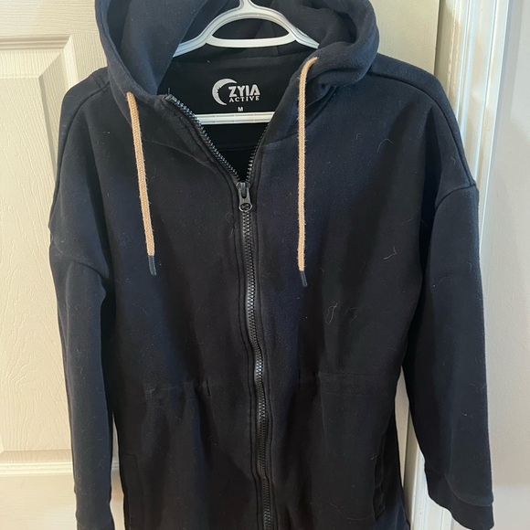 Zyia jacket size medium. Good condition barely worn. - Picture 2 of 2